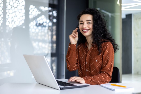 Administratief medewerker (vergroot foto)
