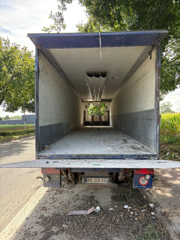 Lege vrachtwagen
