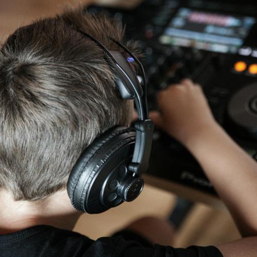 DJ | cursus muziek © Villa Basta vzw