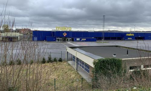 Makro