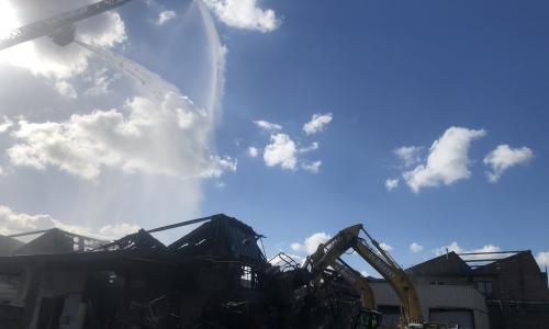 Update brand Eugène Ghijsstraat: Geen asbestdeeltjes gevonden in Negenmanneke na brand in de Eughène Ghijsstraat.