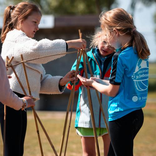 Bouwhelden © Cowa-Bunga VZW